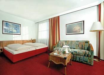 Roomingtons Kaiserhof Hotel