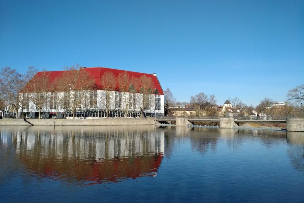 Roomingtons Kaiserhof 4* Landshut