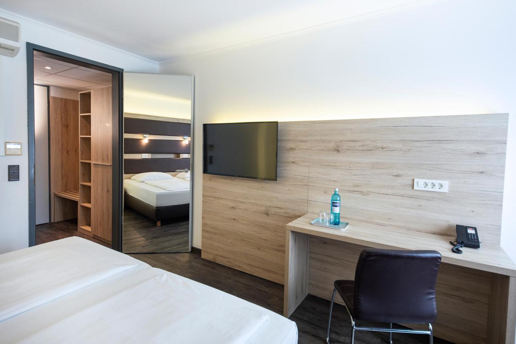 Roomingtons Kaiserhof Hotel Landshut