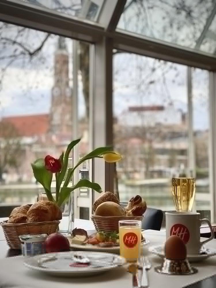 Roomingtons Kaiserhof Hotel 4*